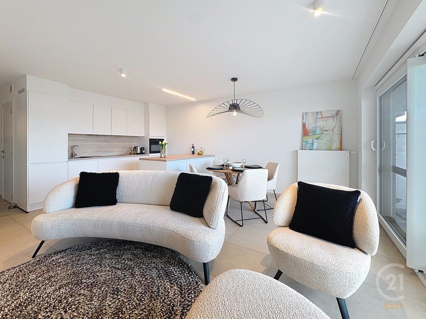 Nieuwbouwappartement met ruim zuidgericht terras inclusief buitenparkeerplaats foto 3