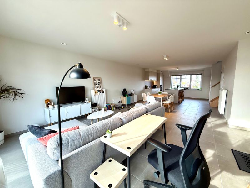 Recent duplex appartement met 2 slaapkamers en terras foto 7