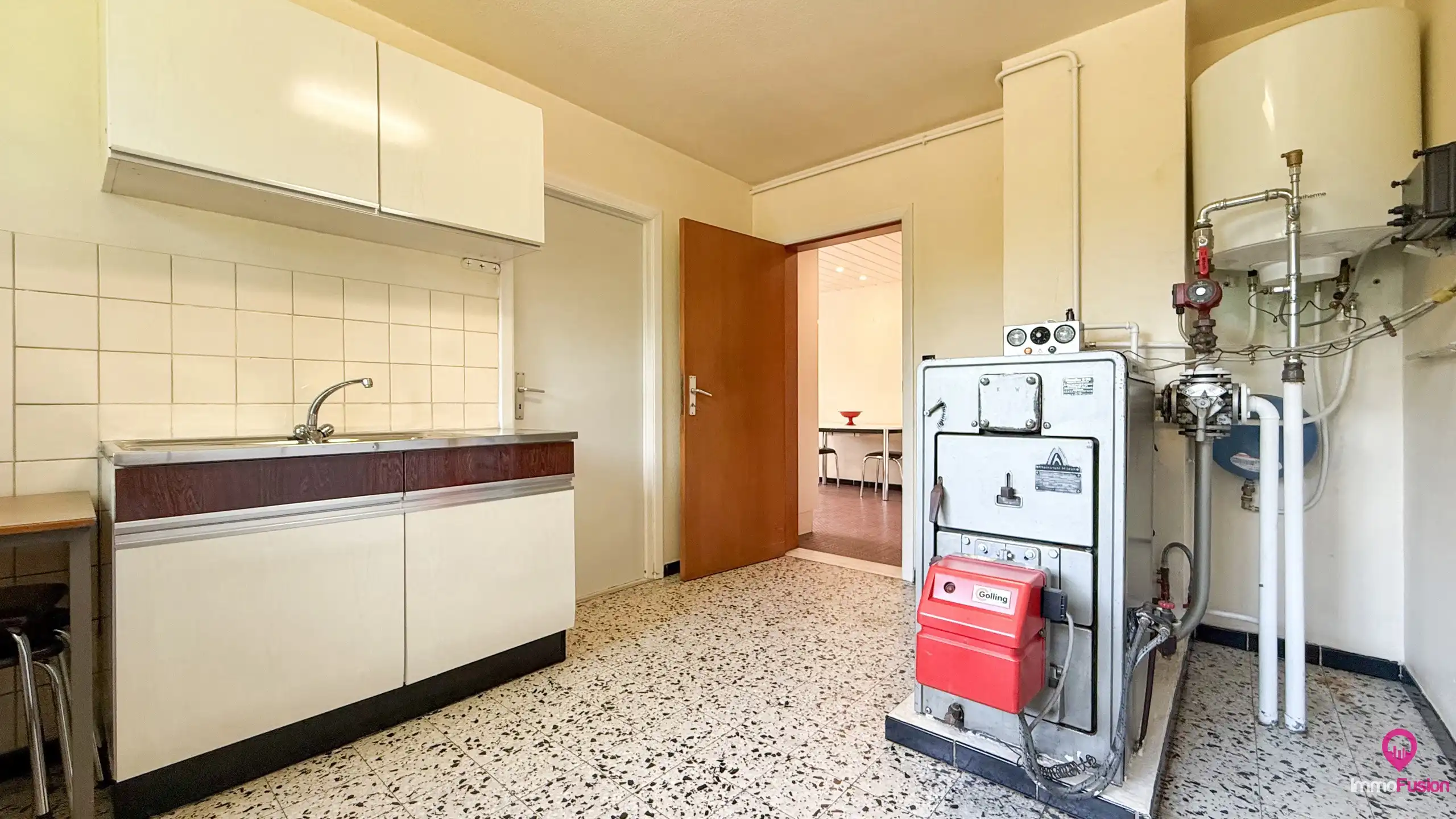 Rustig gelegen gezinswoning met 3 slpks en ruim perceel! foto 13