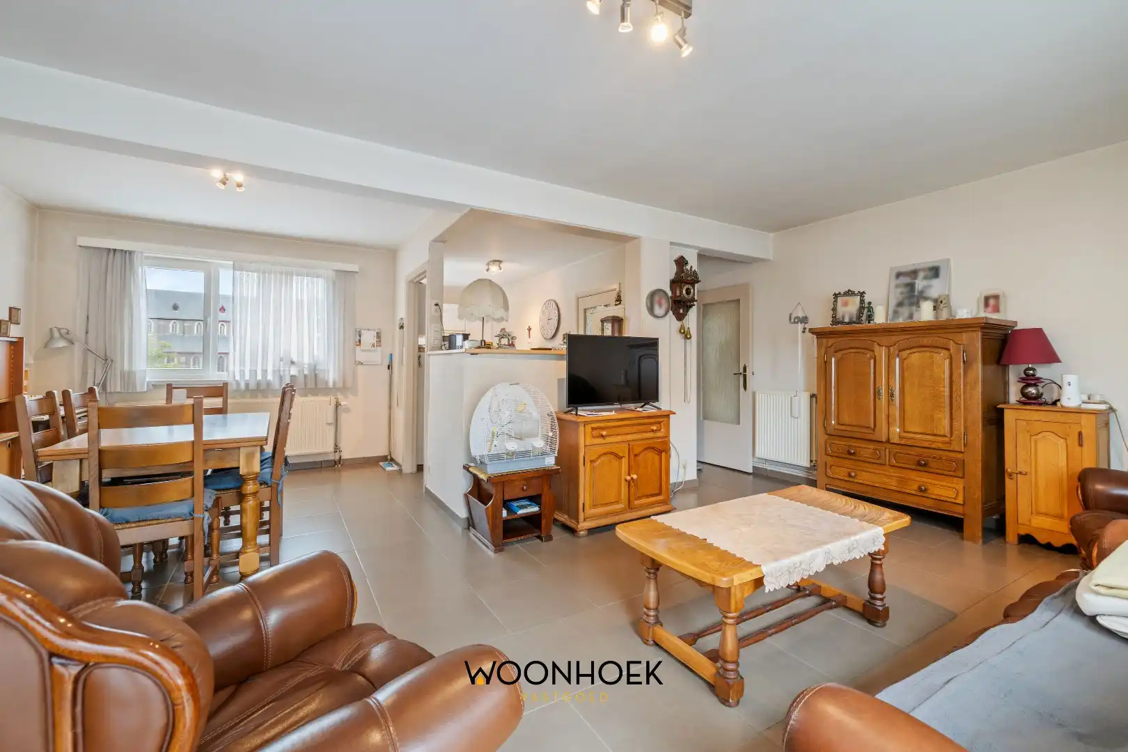 VERKOCHT! Binnen de maand! Woonhoek Vastgoed foto 2