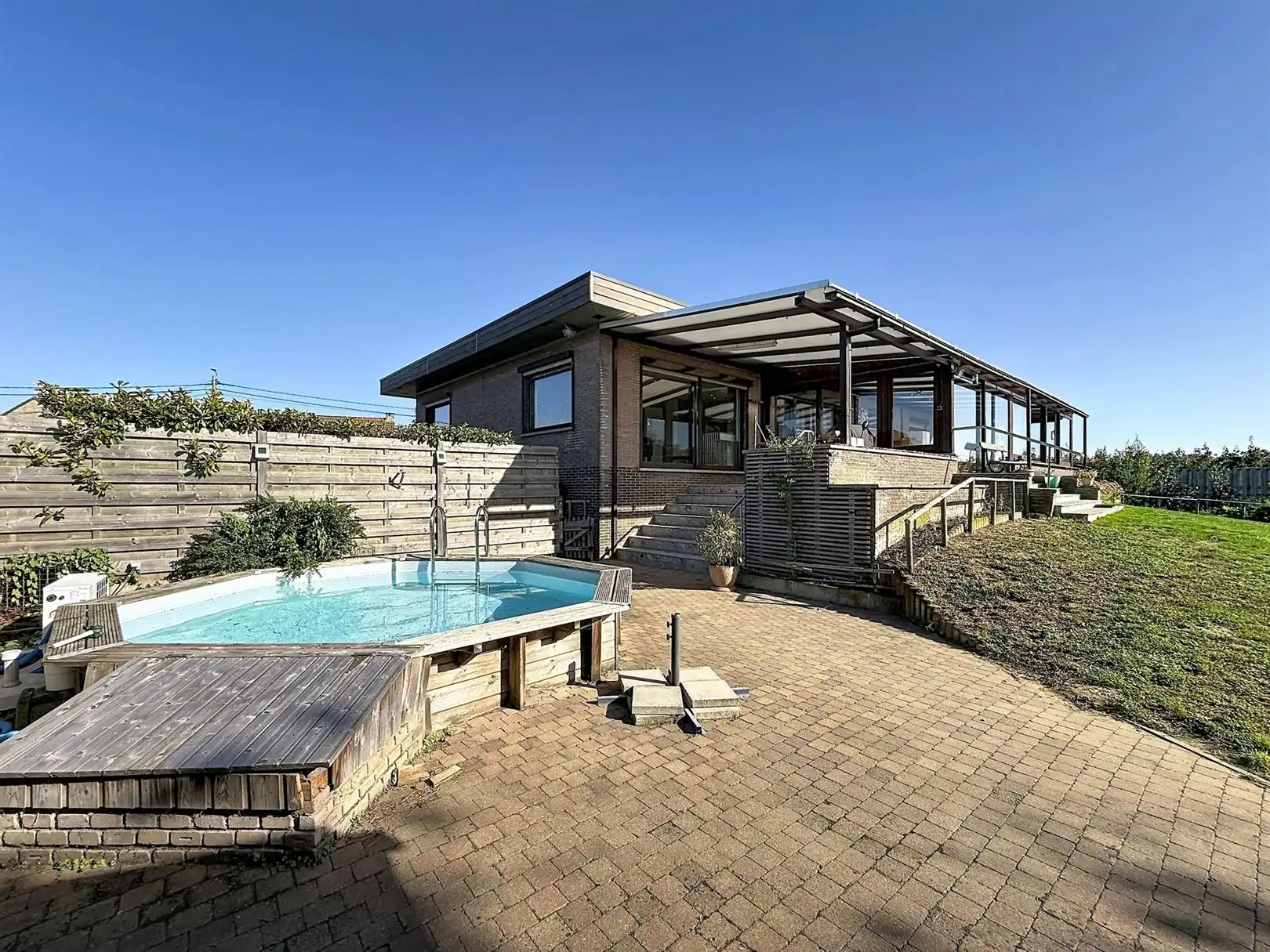 Ruime open bebouwing (bungalow), 3 slpks, 14a 10ca foto 5