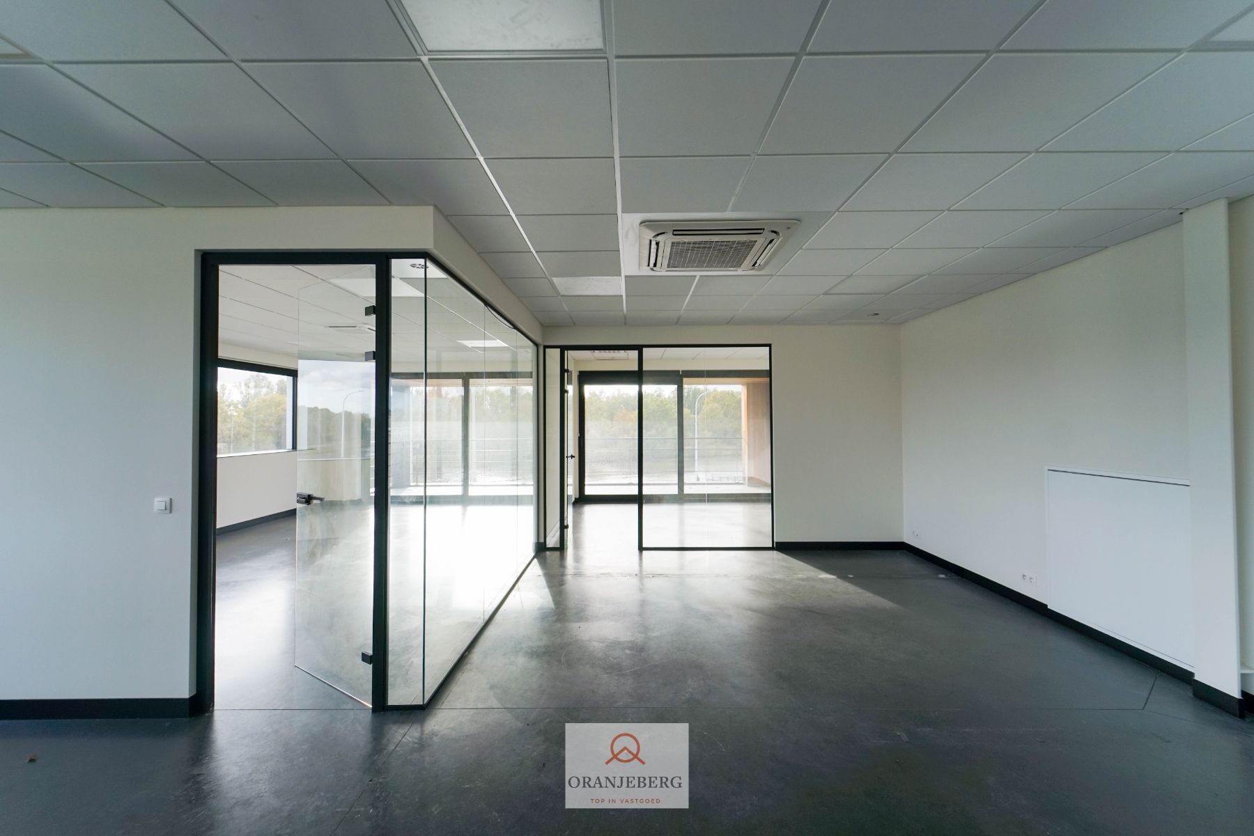 4 ruime en moderne kantoorruimtes te HUUR in EVERGEM foto 26