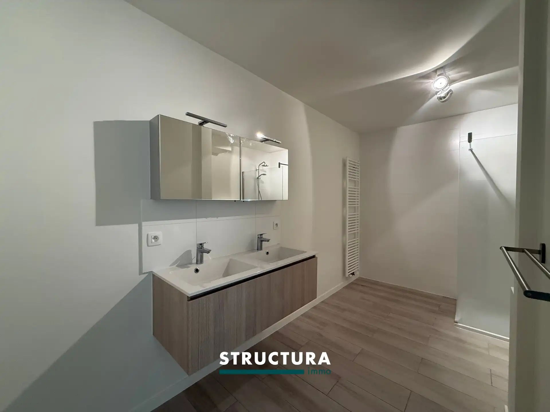 Nieuwbouwappartement met staanplaats en kelder foto 10