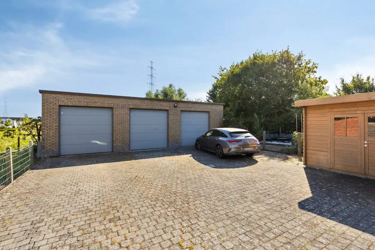 Gelijkvloers appartement met 2 slaapkamers, terras en tuin foto 22