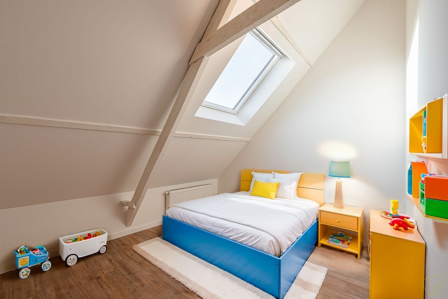 Gerenoveerde arbeiderswoning met drie slaapkamers en garagebox foto 15