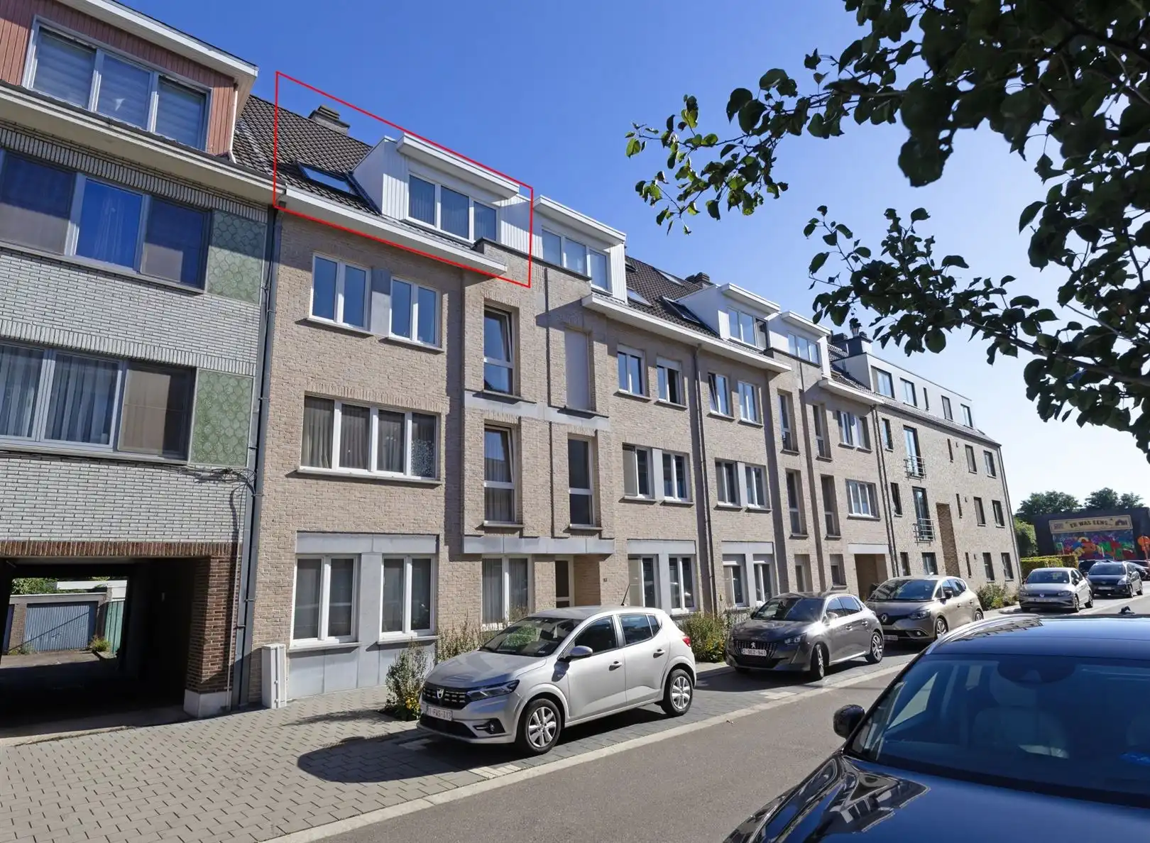Tijdloos en instapklaar bemeubeld appartement op een uitstekende locatie  foto 2