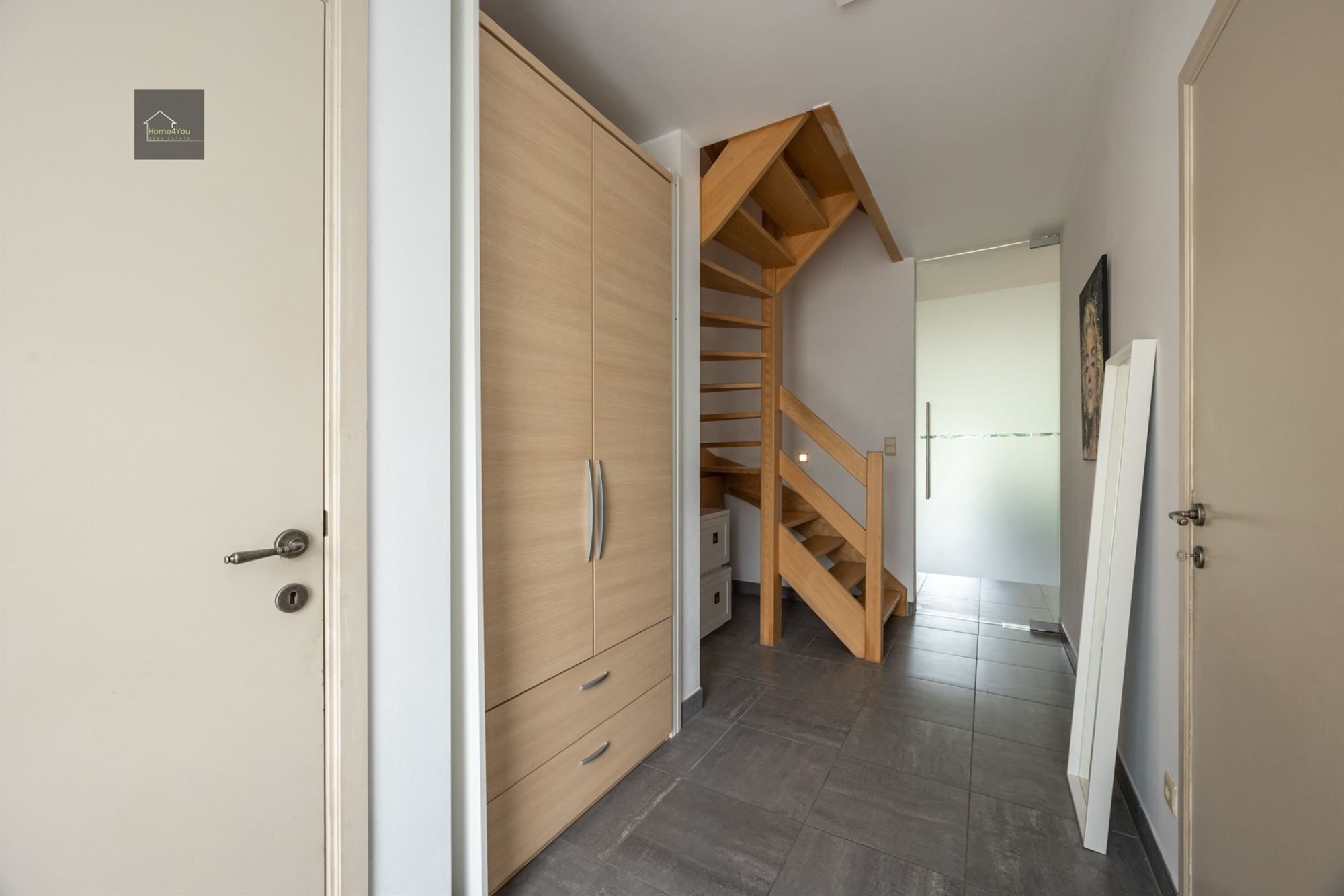 Instapklare gezinswoning met 4 slaapkamers en zuid tuin foto 3