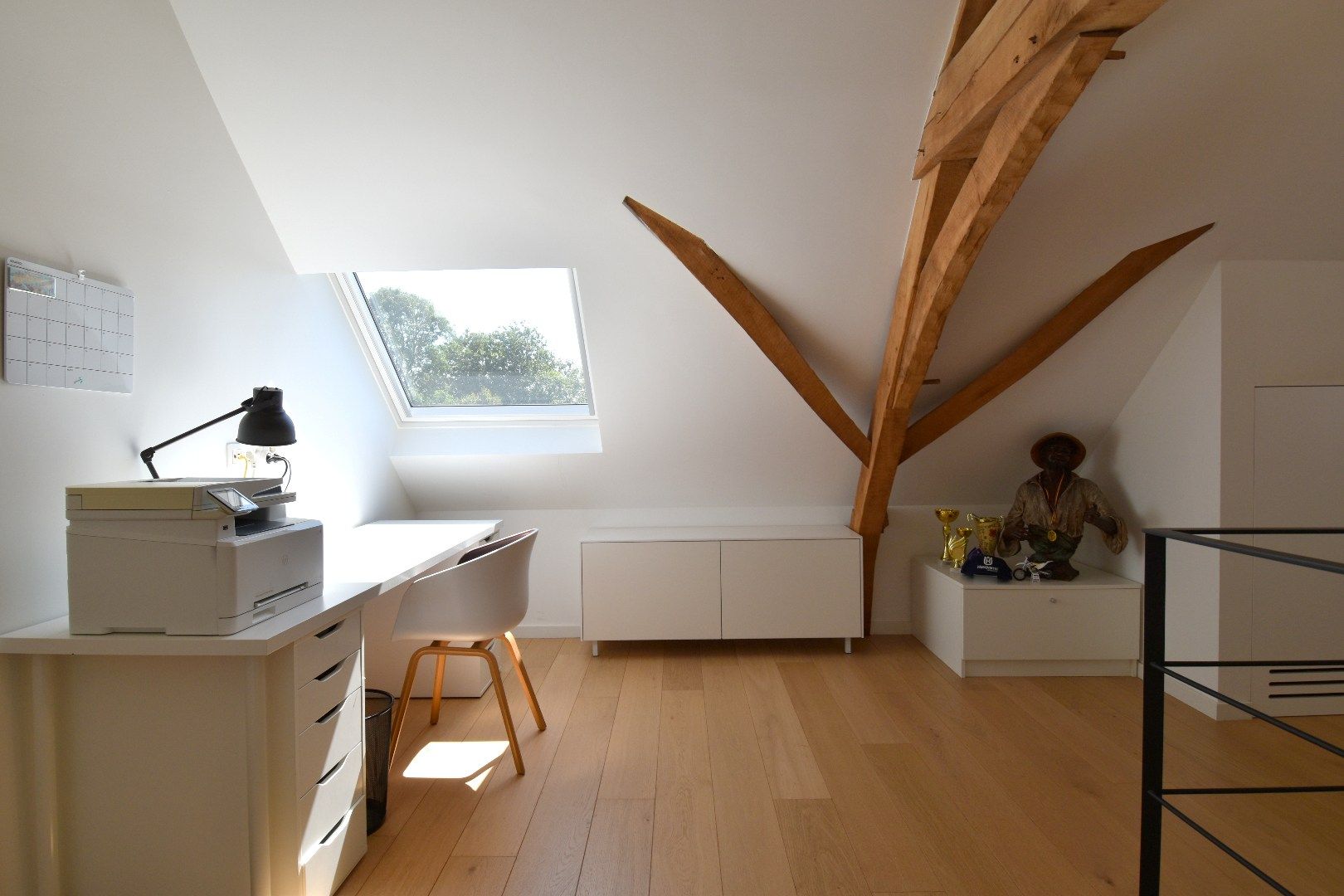 Unieke herenwoning met 5 slaapkamers, zonnige tuin én zwembad op perceel van 738 m² te koop in Kooigem foto 19