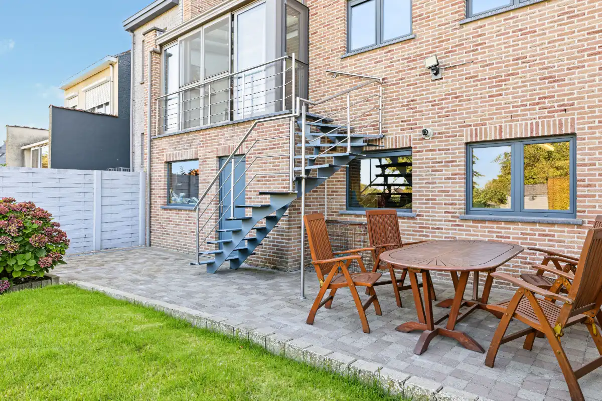 Ruime gezinswoning met 265 m² woonoppervlakte, dubbele garage en prachtige tuin foto 21