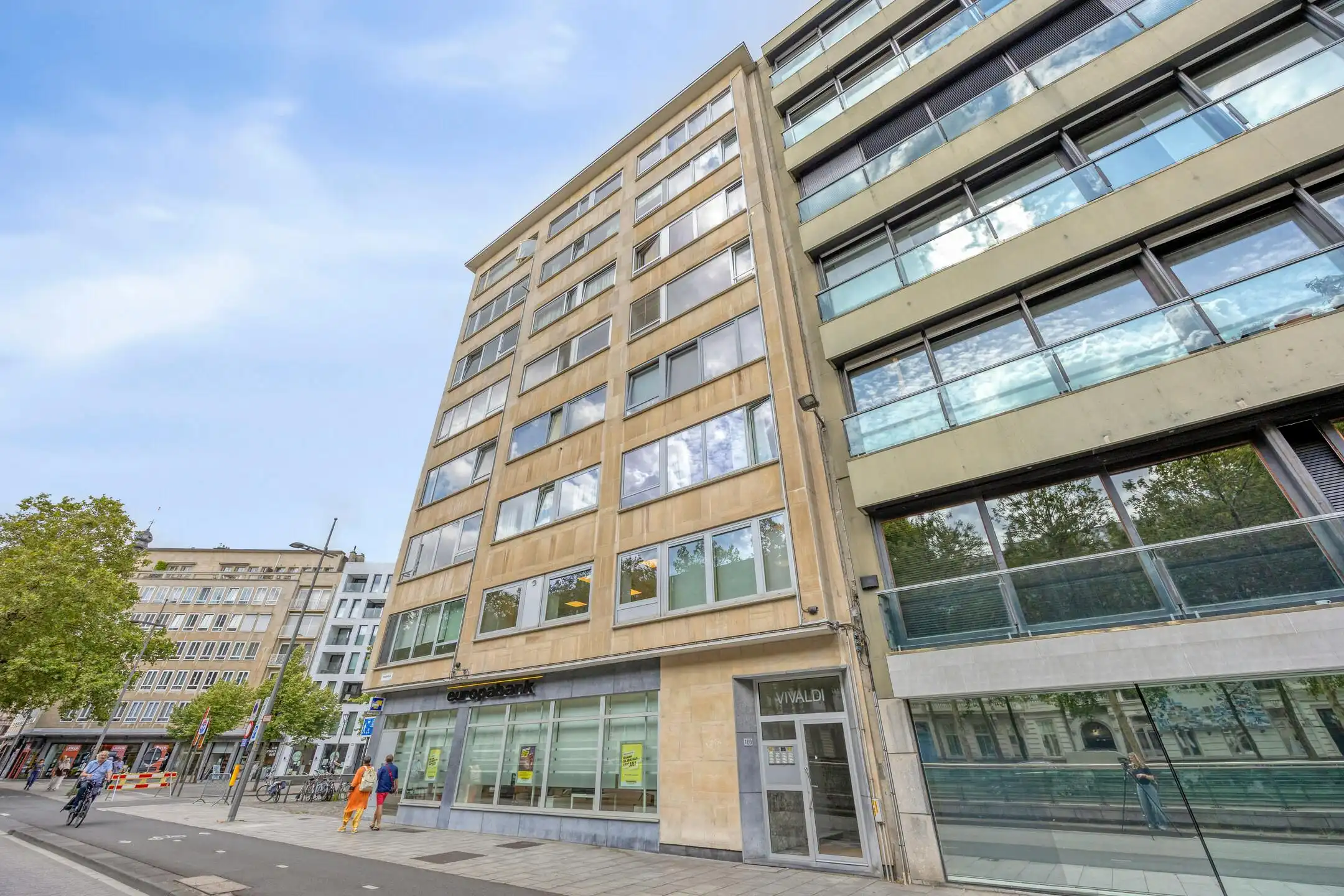 Ruim appartement te koop in centrum Antwerpen. foto 19