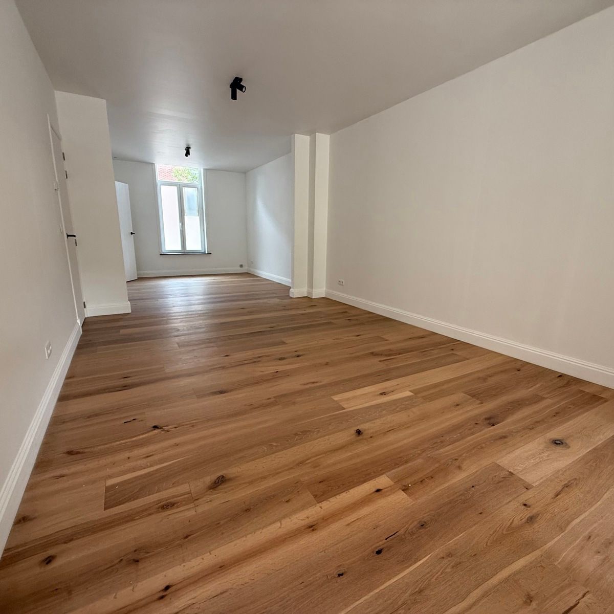 Gerenoveerde stadswoning met 3 slpks en riante tuin foto 5