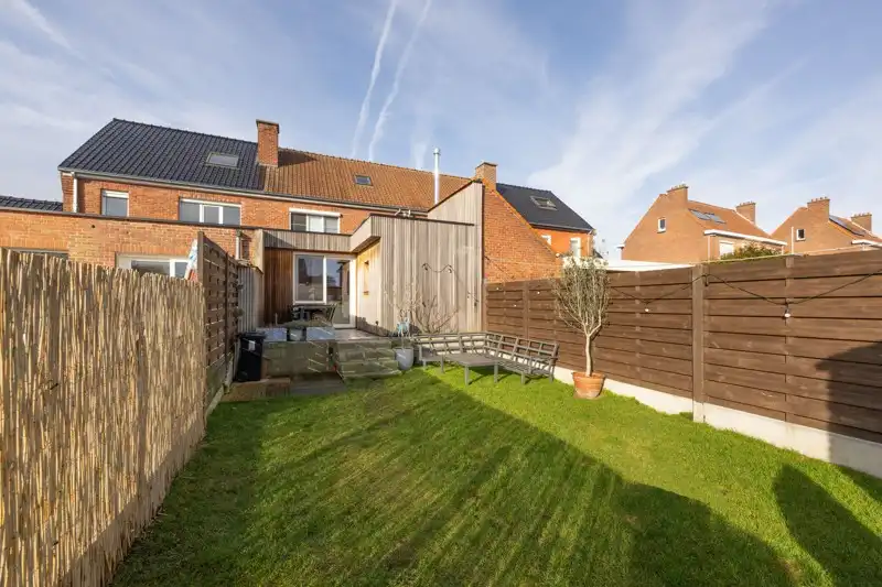 PERFECTE STARTERSWONING! Tot in de puntjes gerenoveerde woning nabij hartje Harelbeke! 🏡 foto 21