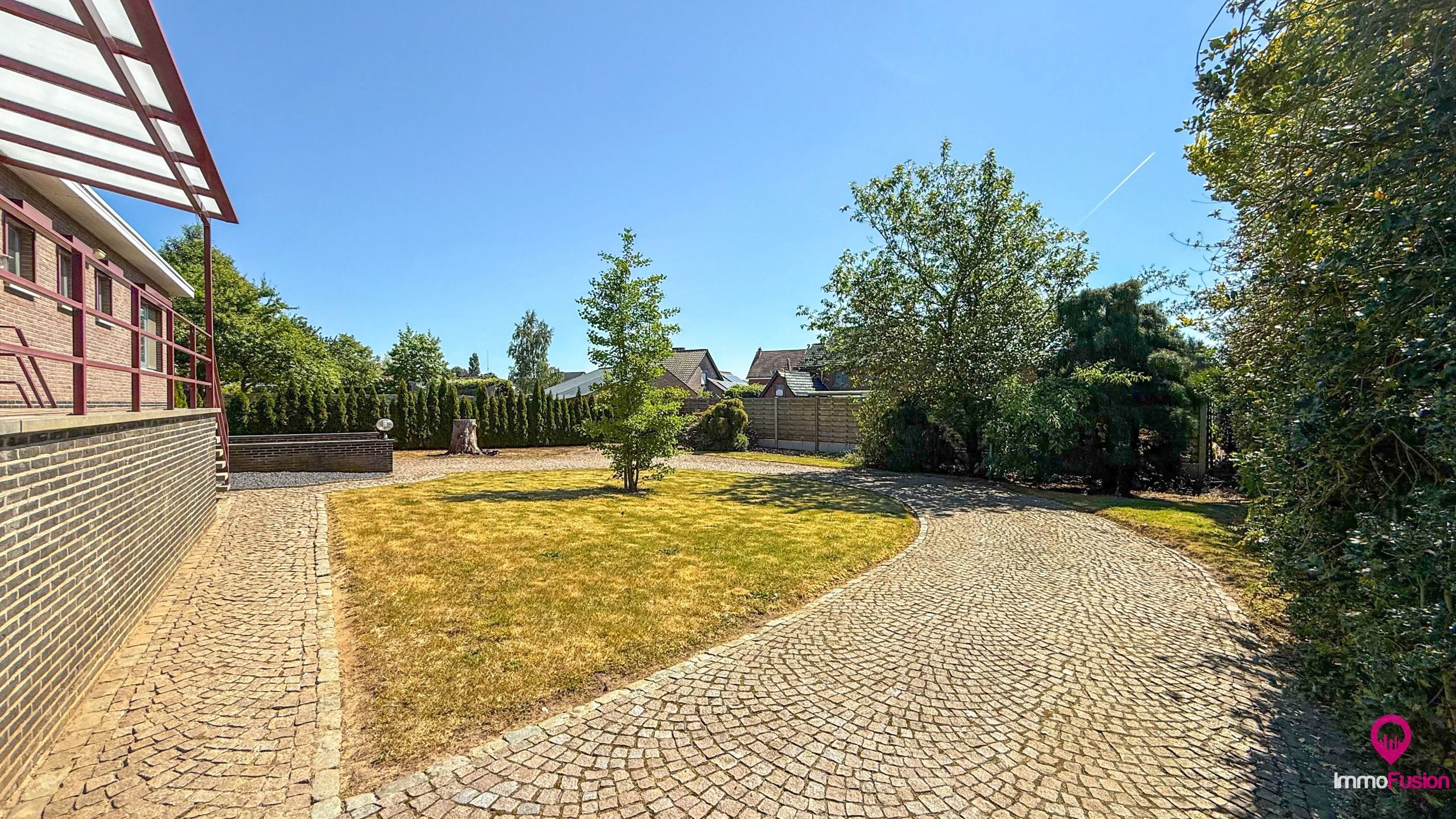 Mooie, volledig onderkelderde bungalow met 3 slaapkamers!  foto 31