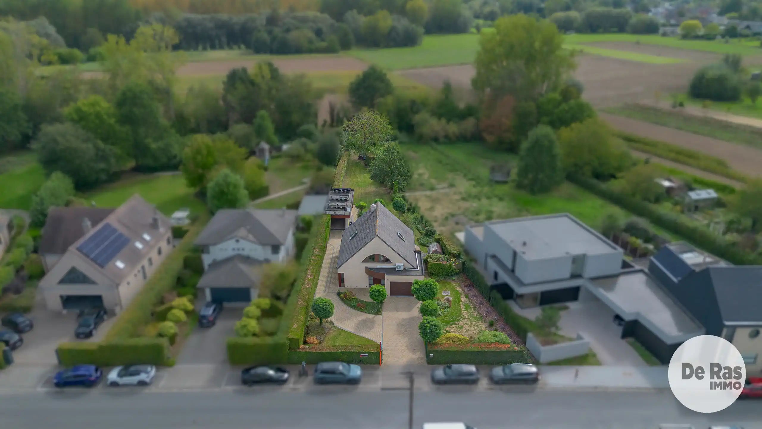 LEDE - Perfect onderhouden woning op een rustige locatie foto 4