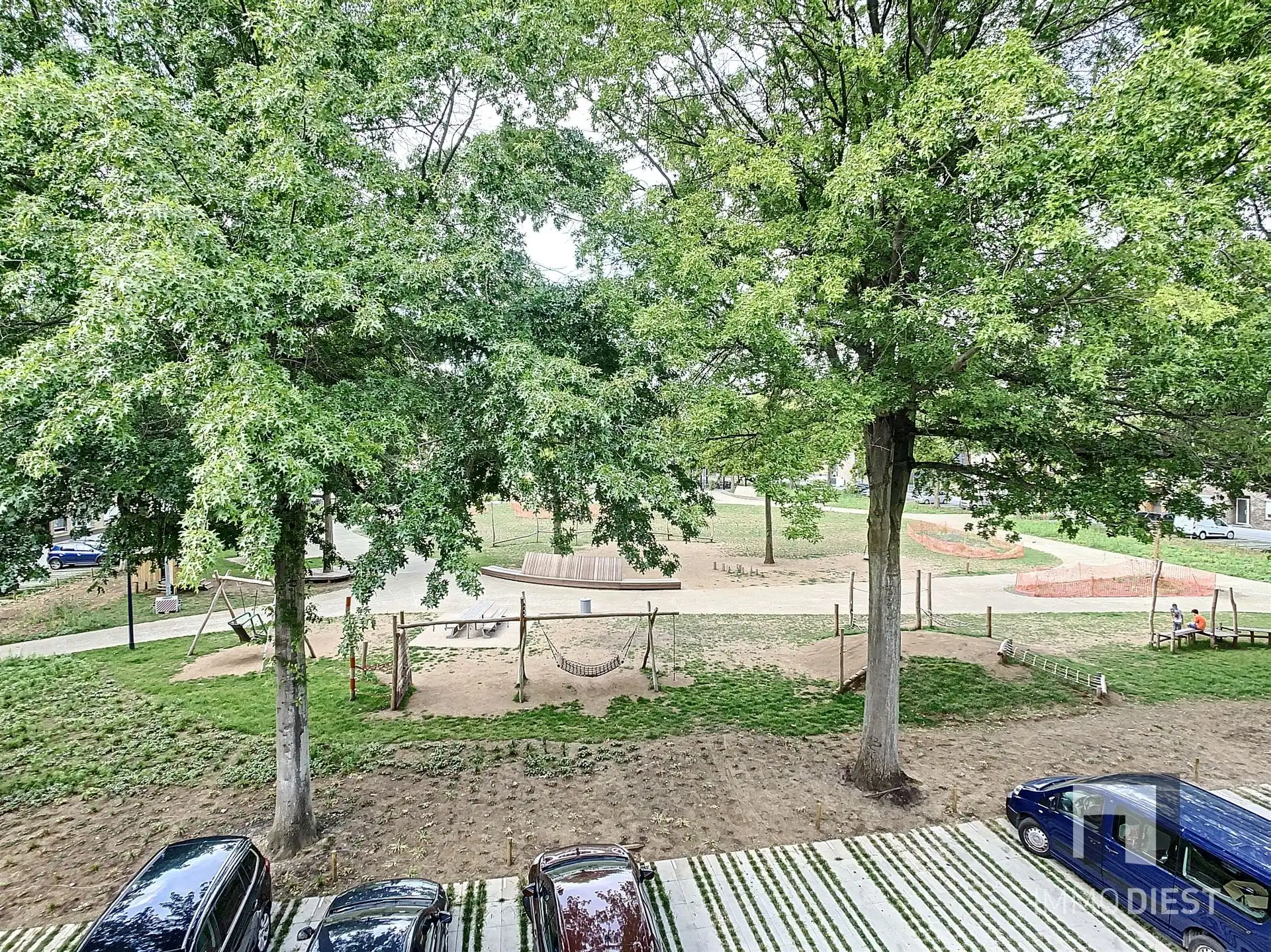 Gerenoveerd appartement met twee slaapkamers in het hartje van Hulst (Tessenderlo) foto 7