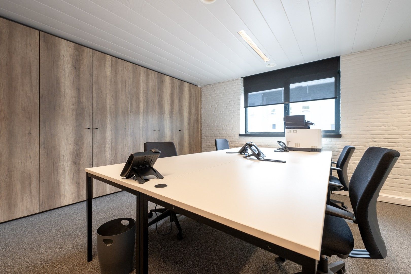 Compleet uitgeruste kantoorruimtes op de Brechtsebaan! foto 6