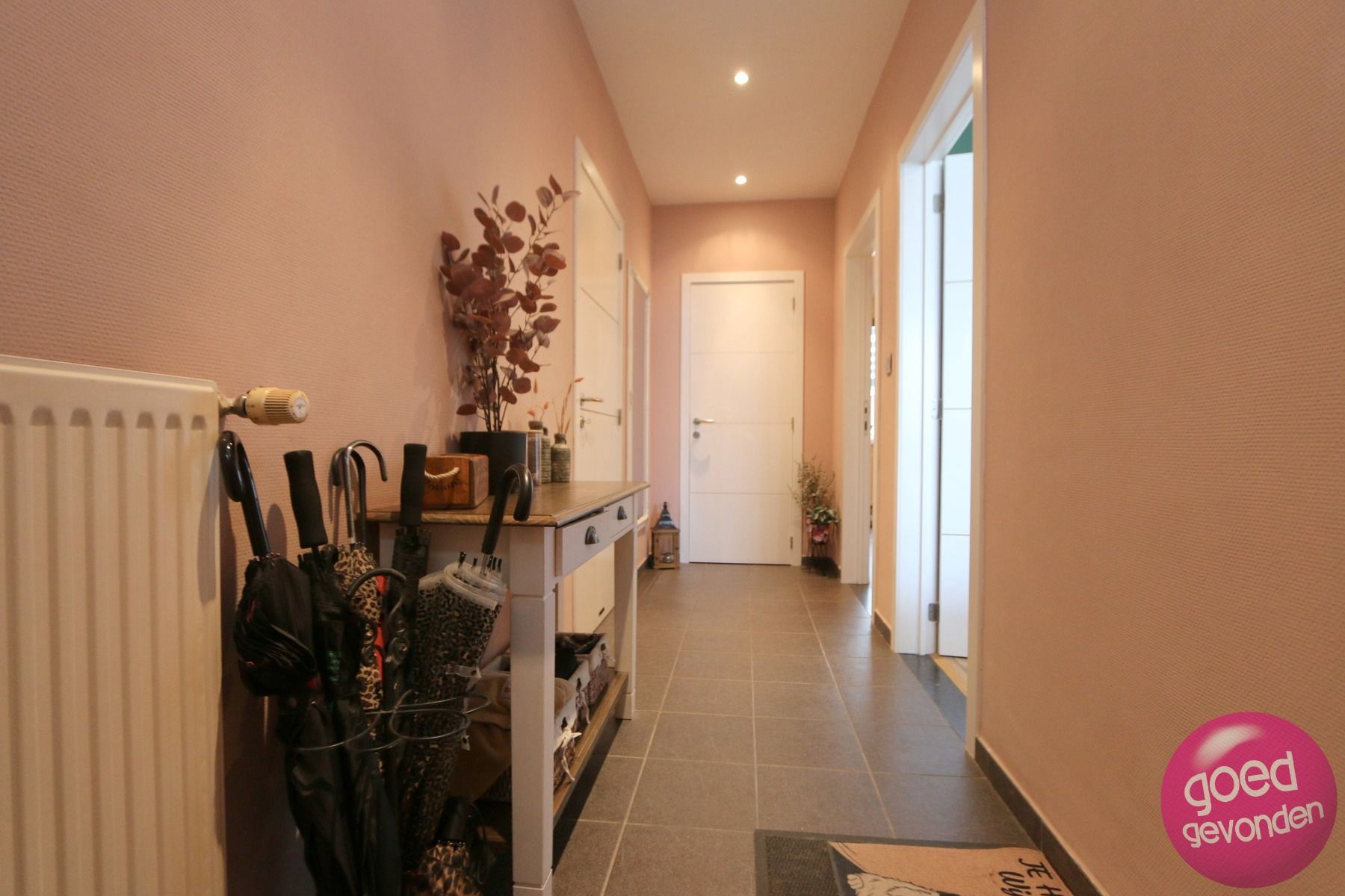 INSTAPKLARE WONING - 3 SLK - GARAGE - TUIN - TERRAS - RUST foto 5