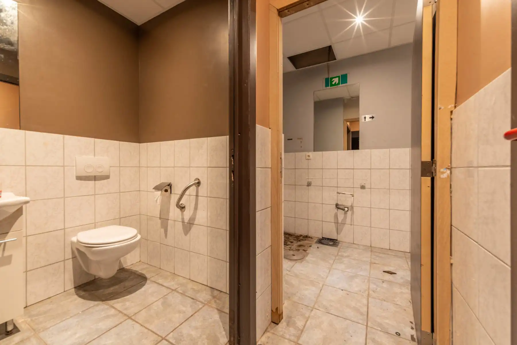 Opbrengsteigendom met handelsgelijkvloers en verhuurd duplexappartement te Niel. foto 11