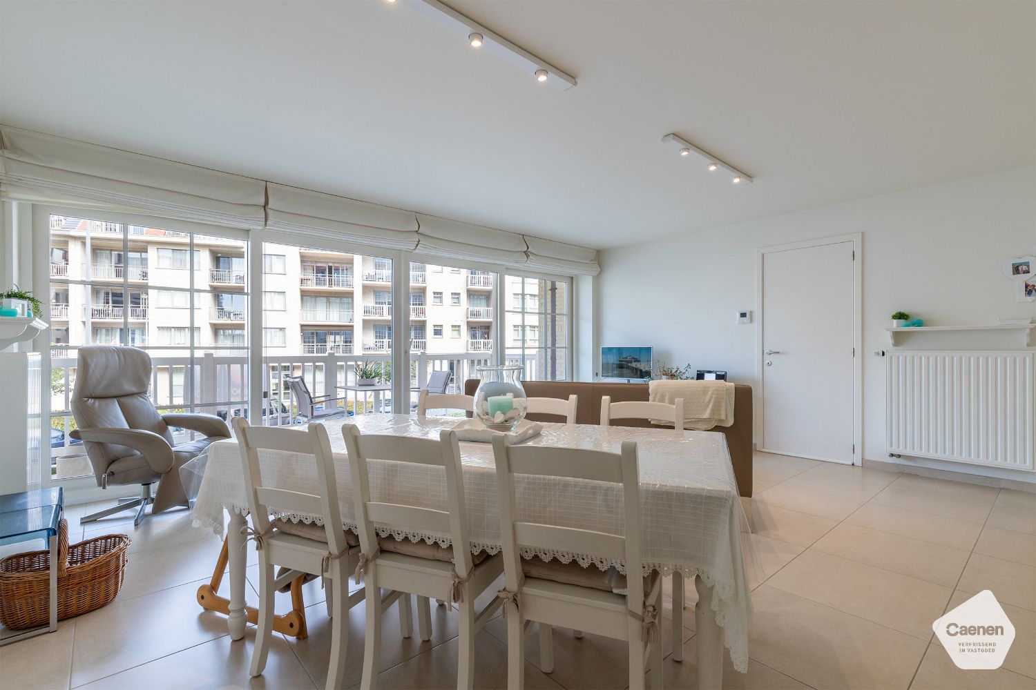 Uiterst kwalitatief één slaapkamer appartement vlakbij het strand foto 3