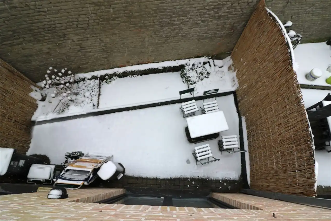 Centrale, zeer gezellige stadswoning met 2 slpk. en koer foto 2