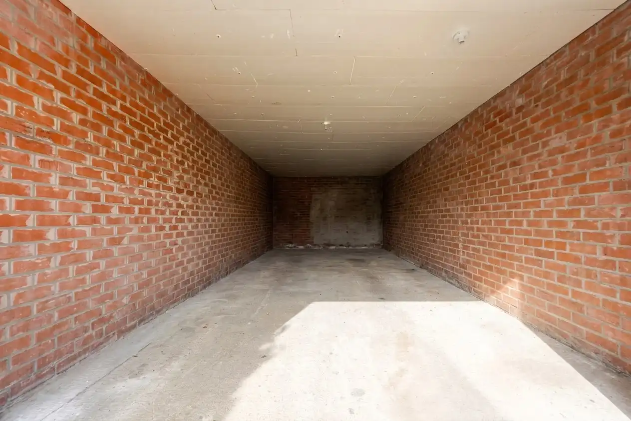Wonen en werken combineren op toplocatie te Ichtegem - handelswoning met ruime woonst, tuin en garage foto 21