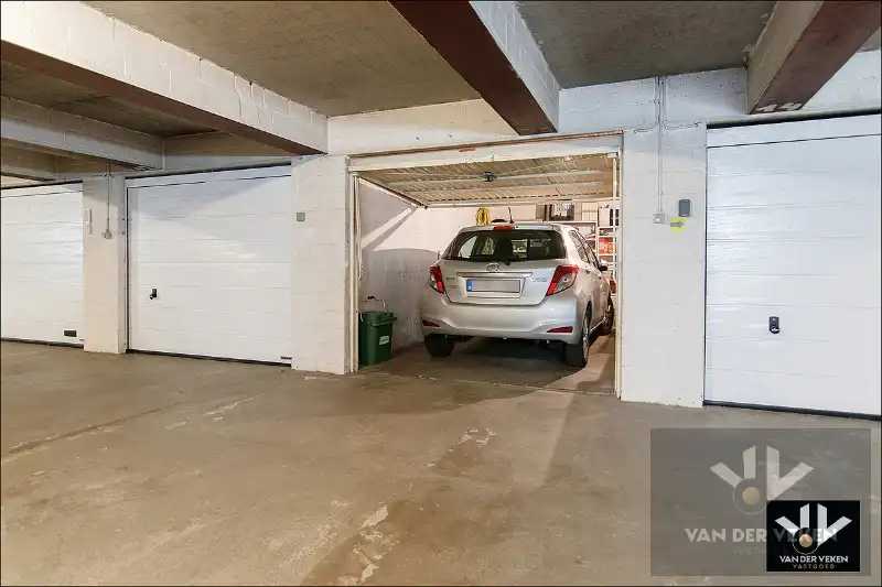 100% GERENOVEERD APPARTEMENT MET 2 SLAAPKAMERS OP TOPLOCATIE foto 12