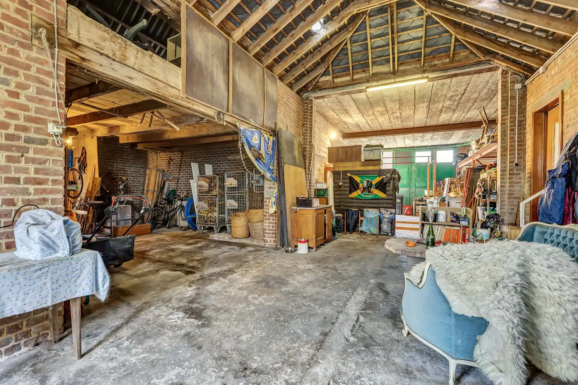 Woning met loods en 510 m² bewoonbare oppervlakte in Velzeke foto 14