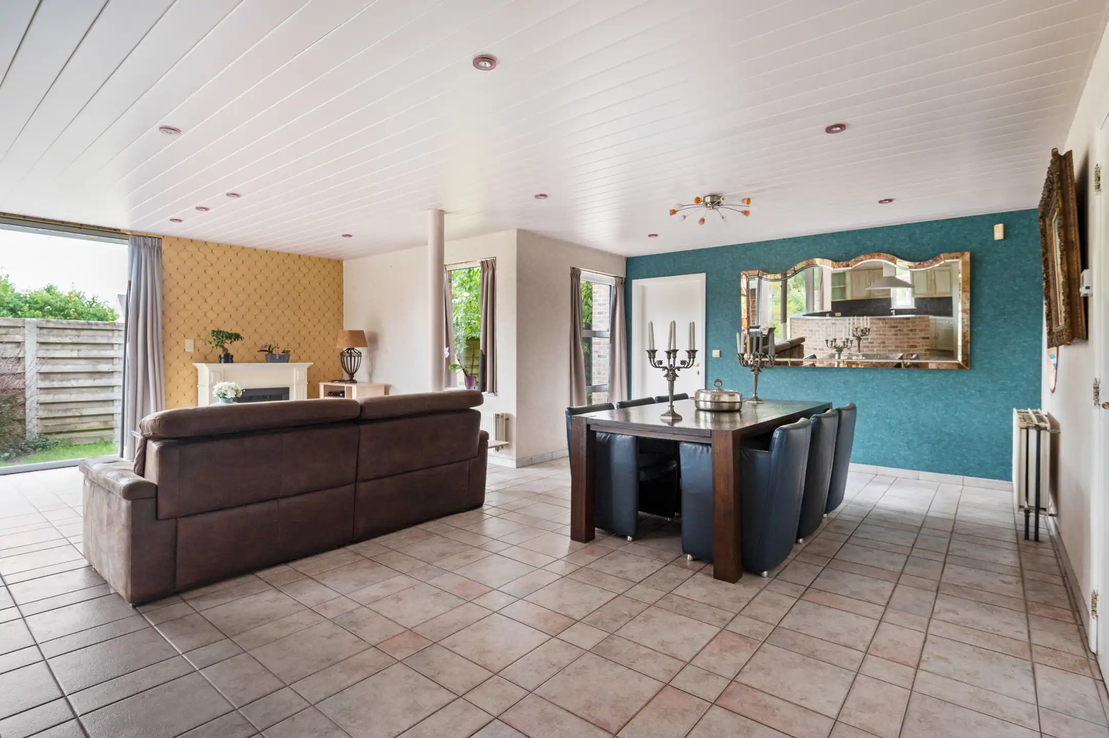 Gezinswoning met kantoor en prachtige tuin te Vosselaar.  foto 8