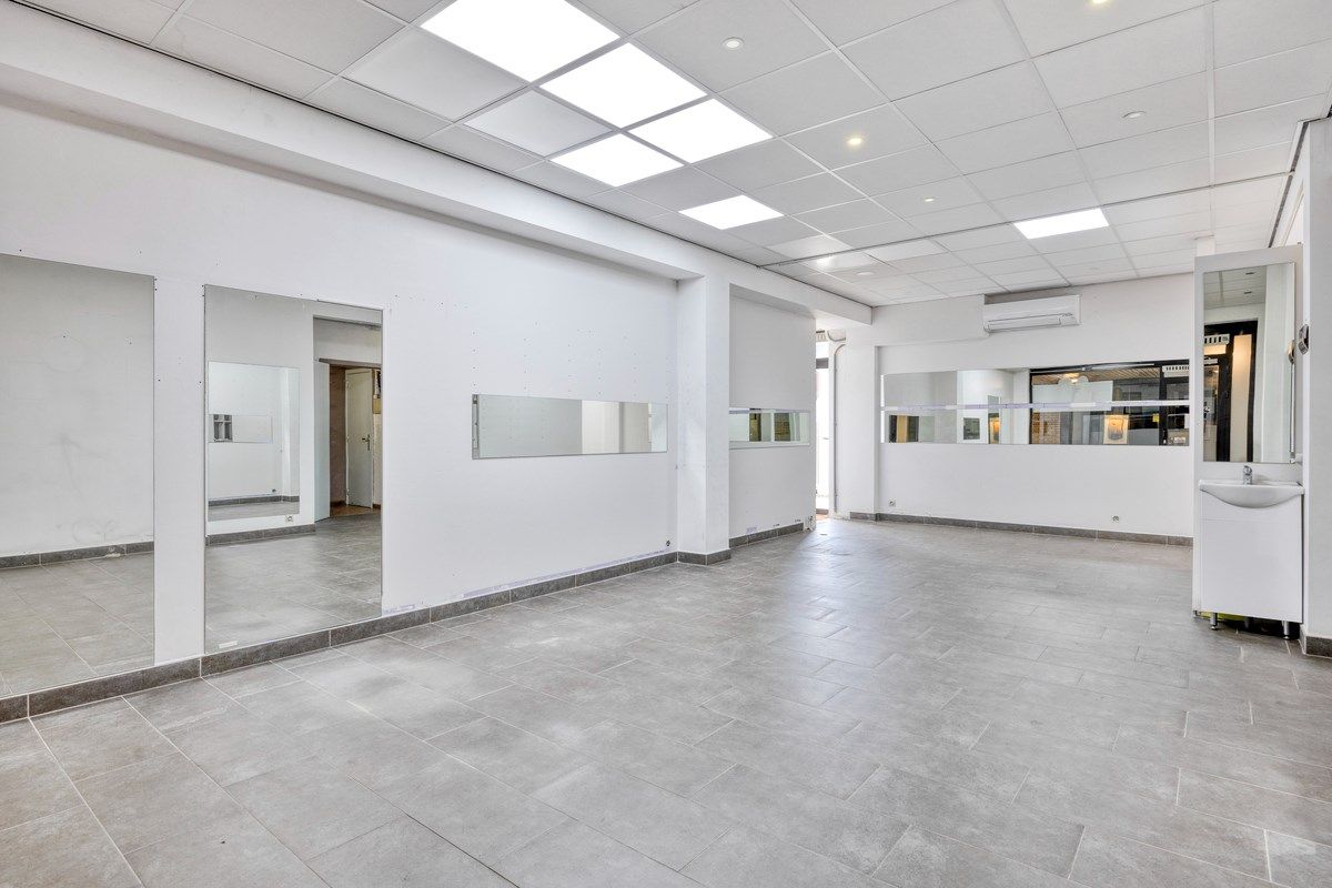 Gunstig gelegen handelsruimte van 56 m² in gallerij "Laarcenter". foto 7