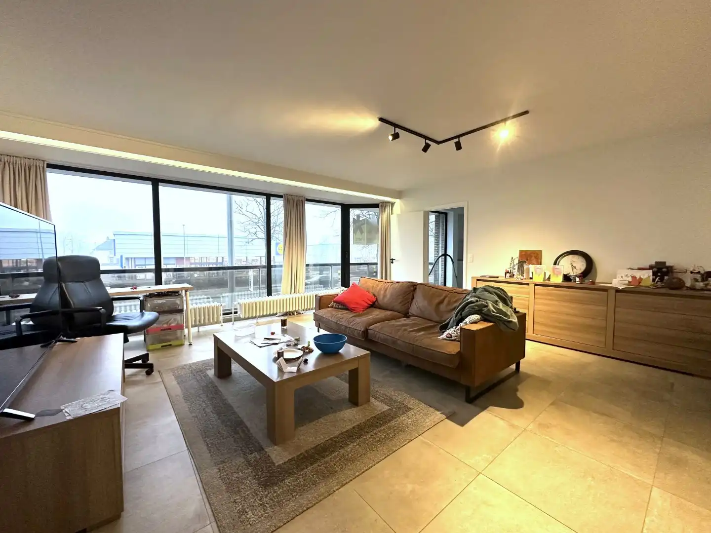 Appartement op centrale ligging te Sint-Kruis foto 4