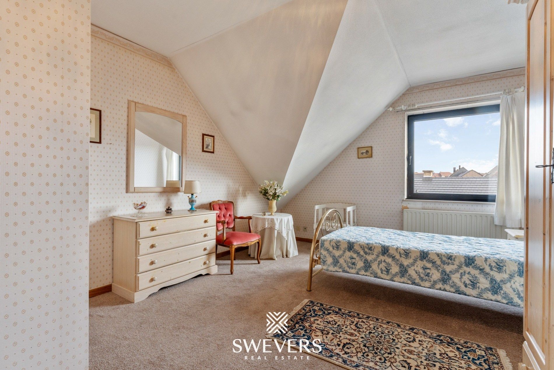 Ruim appartement met 3 slpk en veel lichtinval in Borgloon foto 13