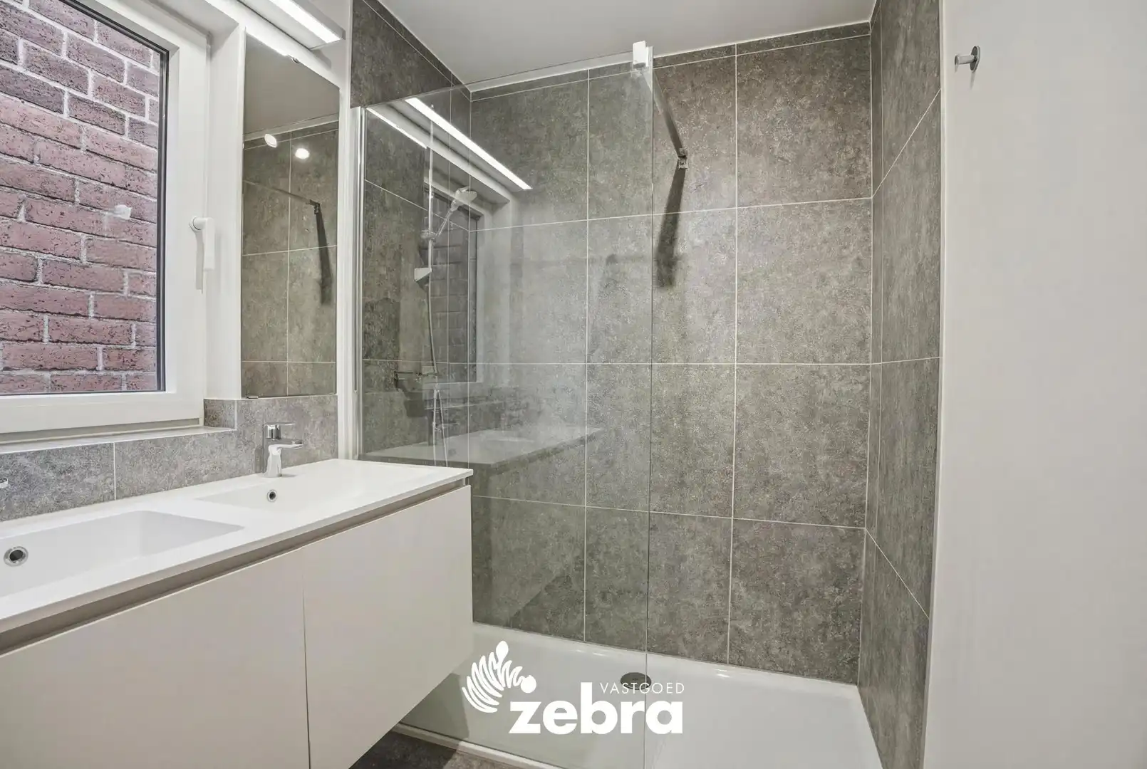 Penthouse met 2 slaapkamers op 191 m² in hartje Roeselare! foto 11