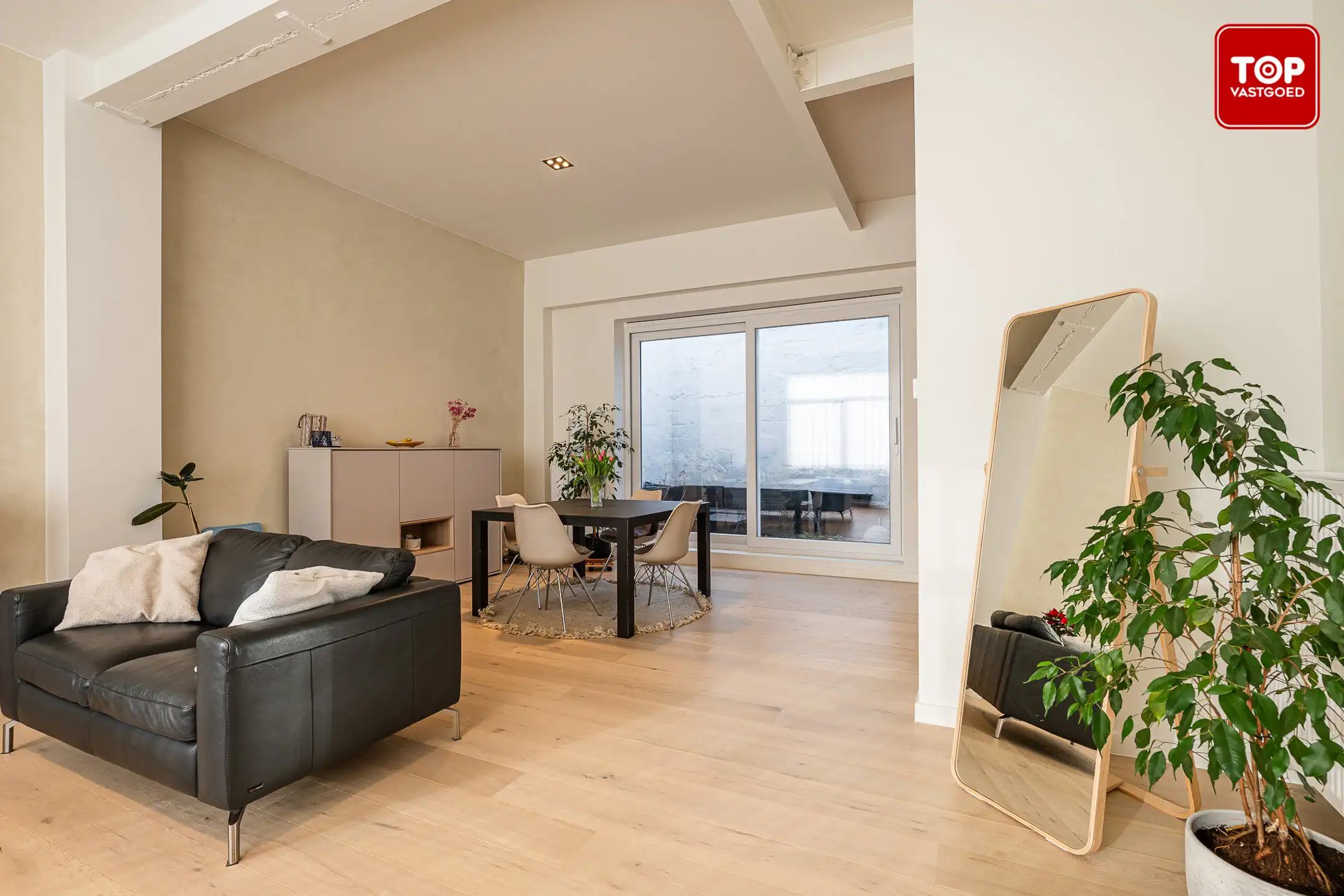 Gerenoveerde, energiezuinige woning op uitstekende locatie foto 8