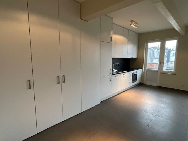 Appartement met veel lichtinval tussen de Europese school en het sportpark NEO foto 2