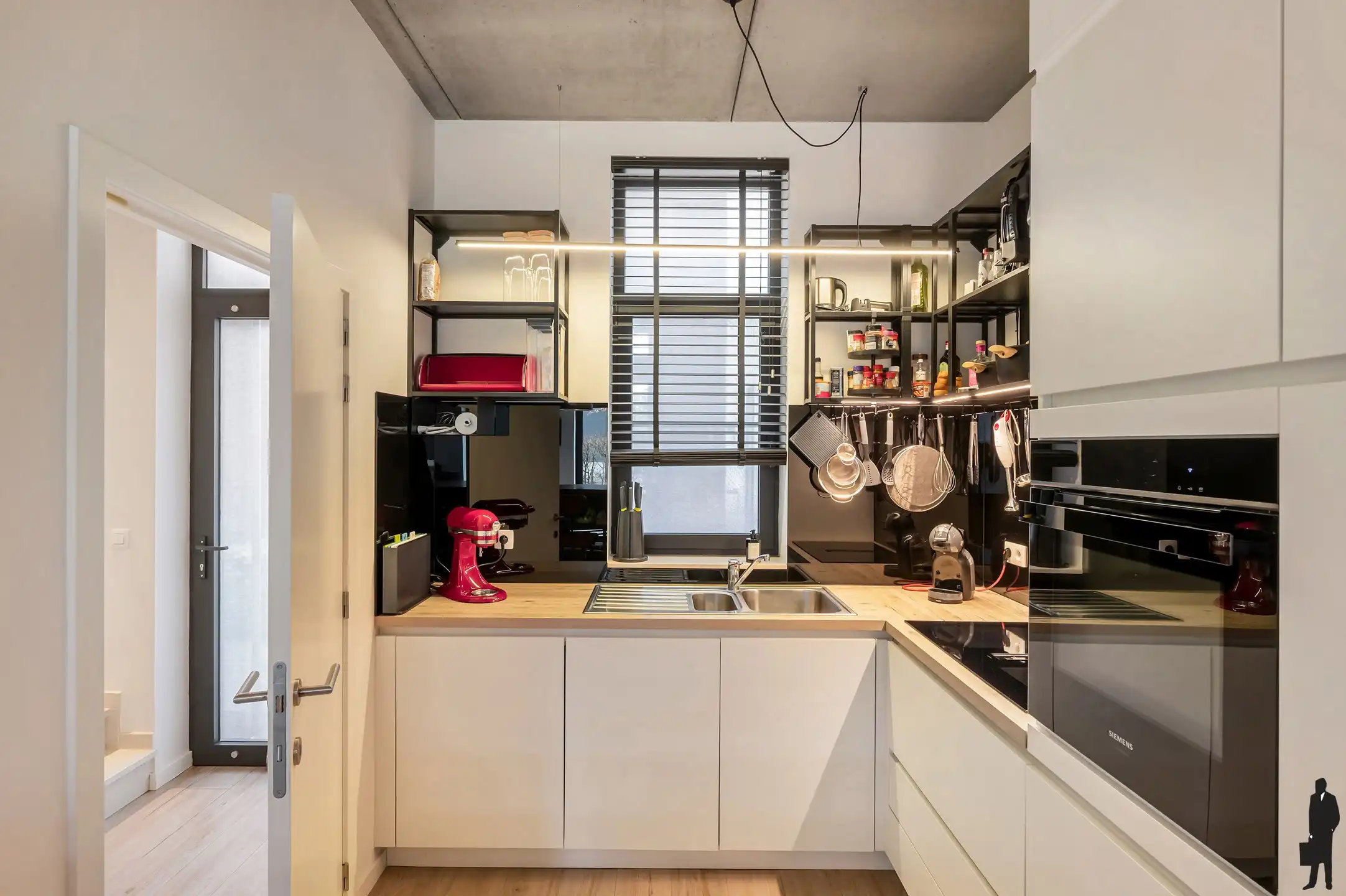 Instapklaar duplex appartement met tuin foto 3