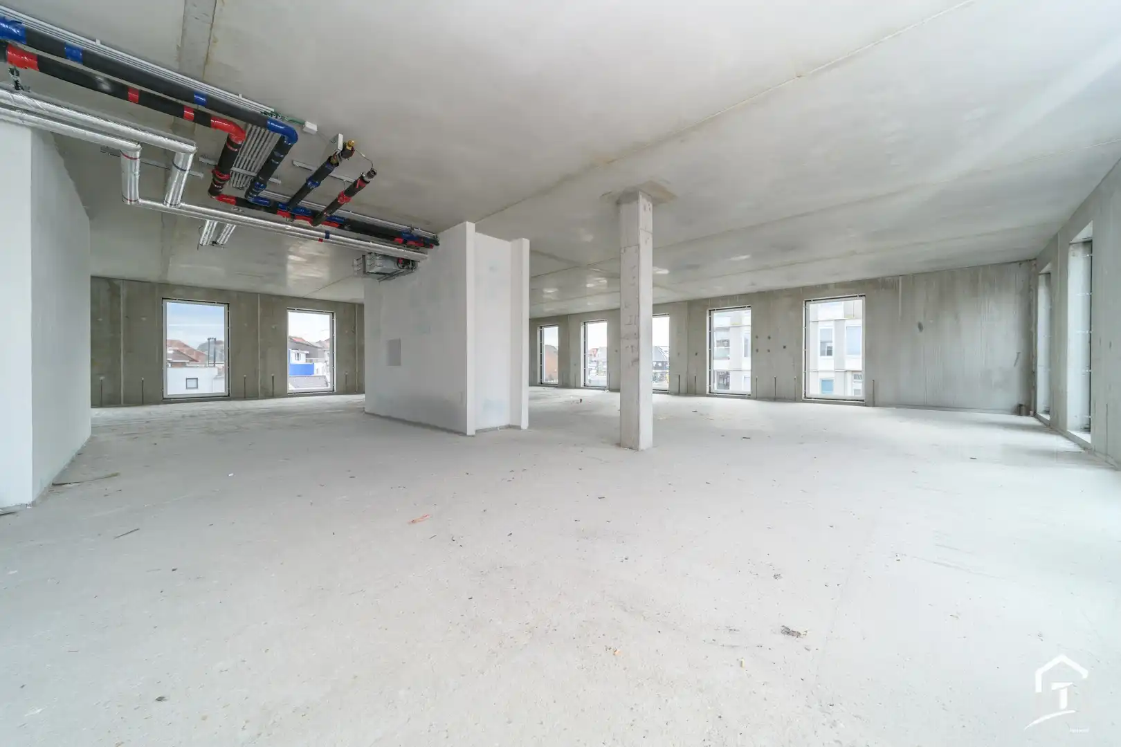 Veelzijdige casco kantoorruimte op topligging in Sint-Pieters-Leeuw foto 3