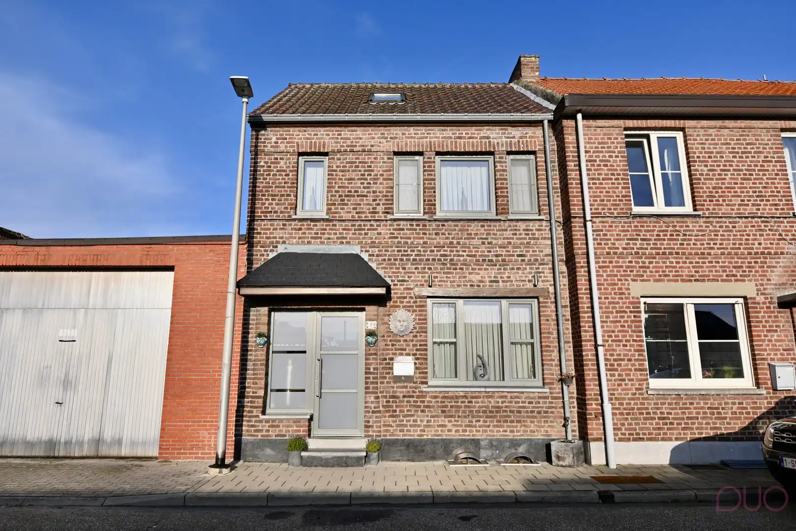 Hoofdfoto van de publicatie: Instapklare gezinswoning met gezellige tuin in de Truiense stadsrand