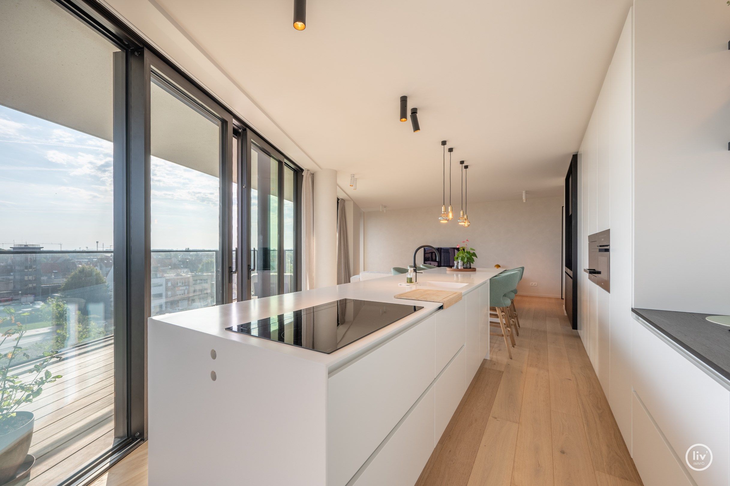 Uniek nieuwbouw appartement met 3 volwaardige slaapkamers genietend van unieke zichten gelegen in de exclusieve residentie "The Tower foto 5