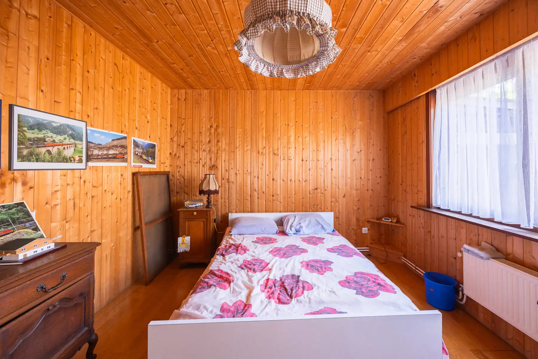 Bungalow op toplocatie met grote loods foto 13