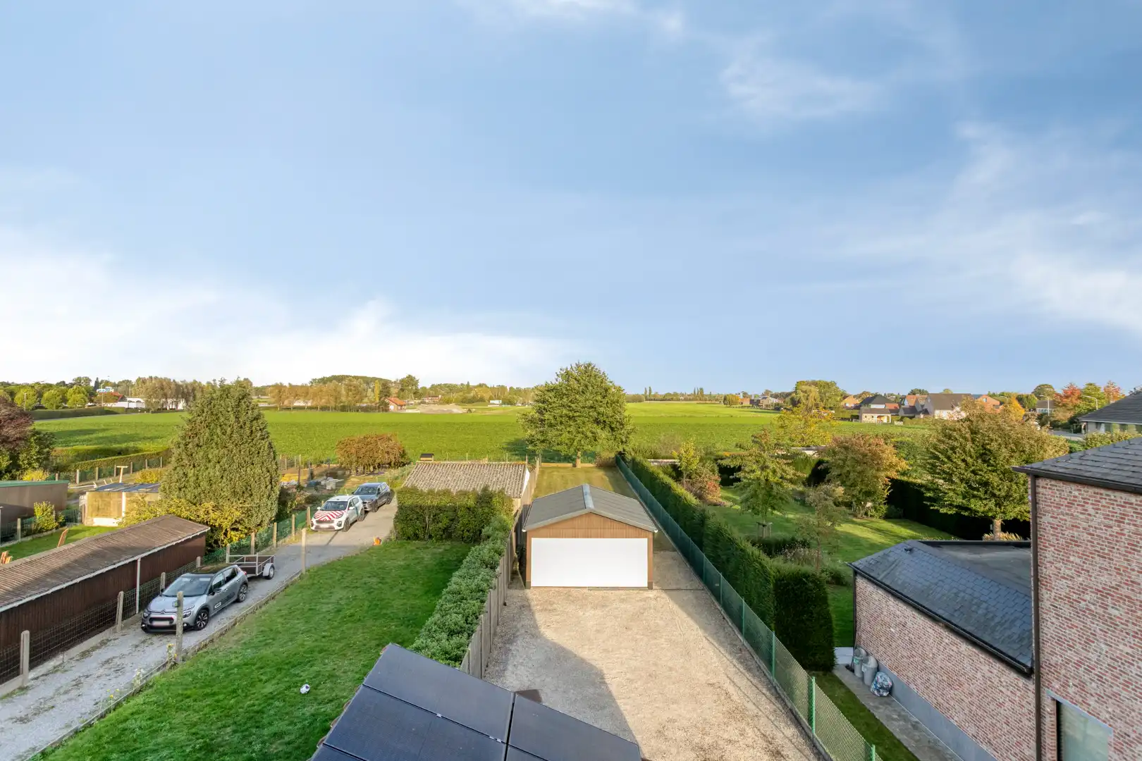 Degelijke halfopen woning met 3 slaapkamers en grote garage!! foto 20