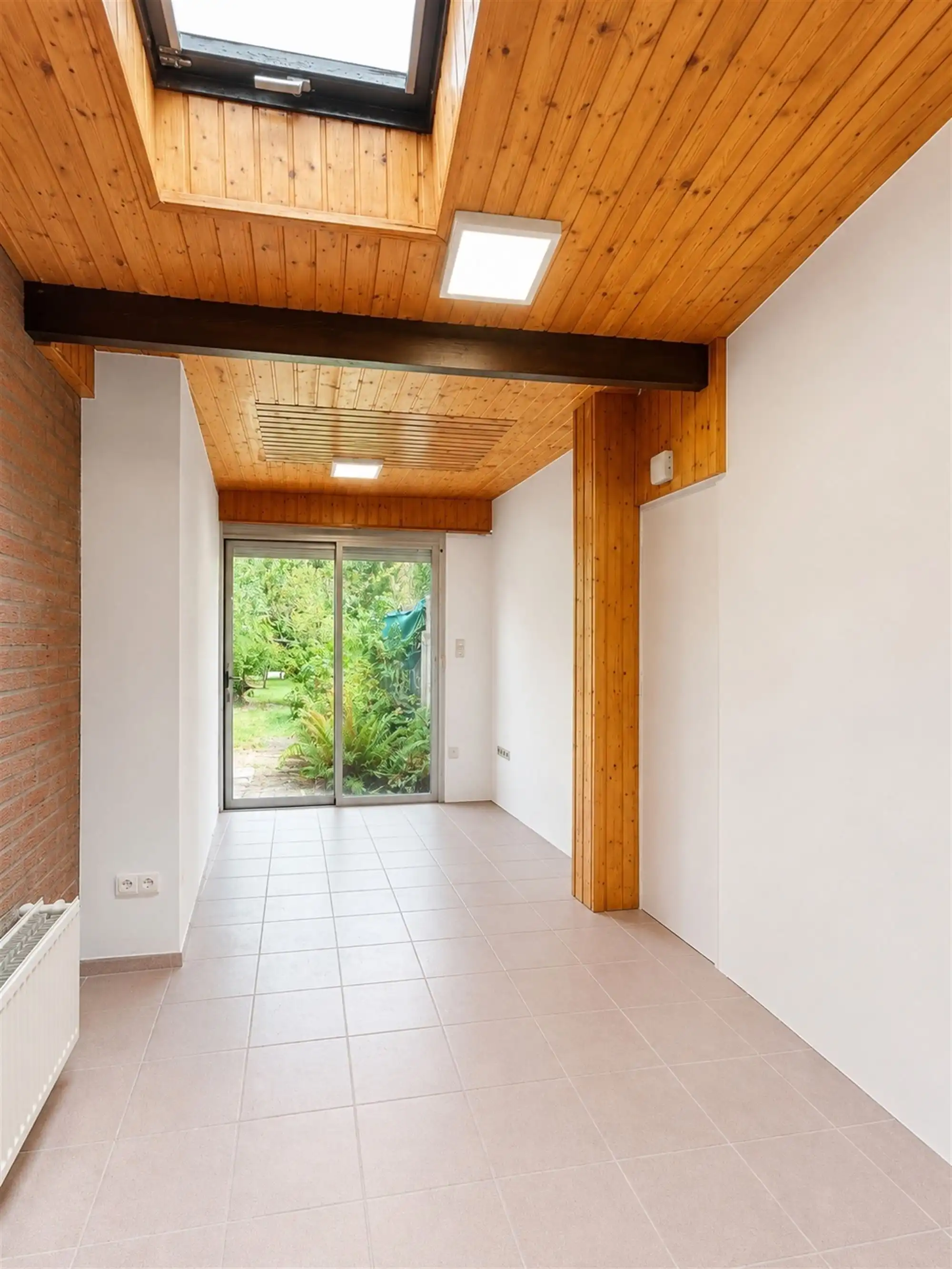 Gelijkvloers appartement met 400m² tuin foto 6