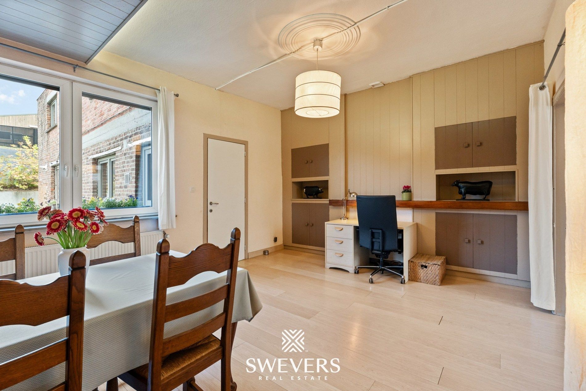 Instapklare woning met karakter en grote zolderruimte foto 6