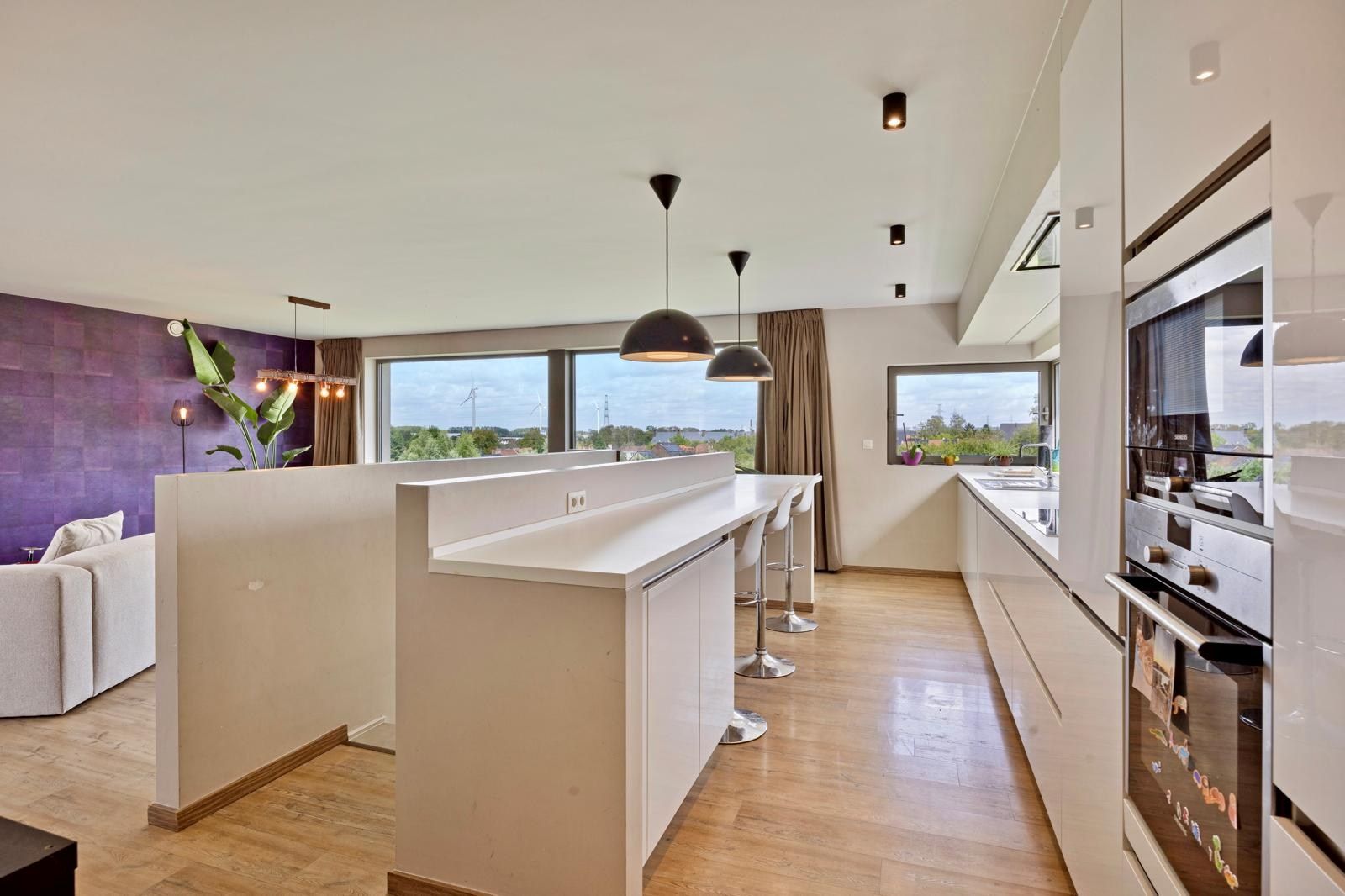 RECENTE VILLA MET 5 SLAAPKAMERS + 2 BADKAMERS ! foto 13