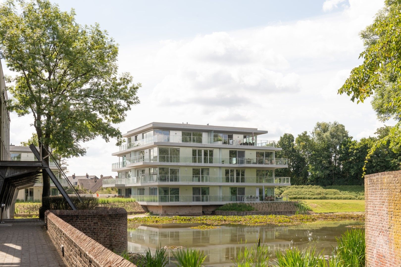 Residentie Heron - Exclusief wonen in het groen - Roeselare foto {{pictureIndex}}