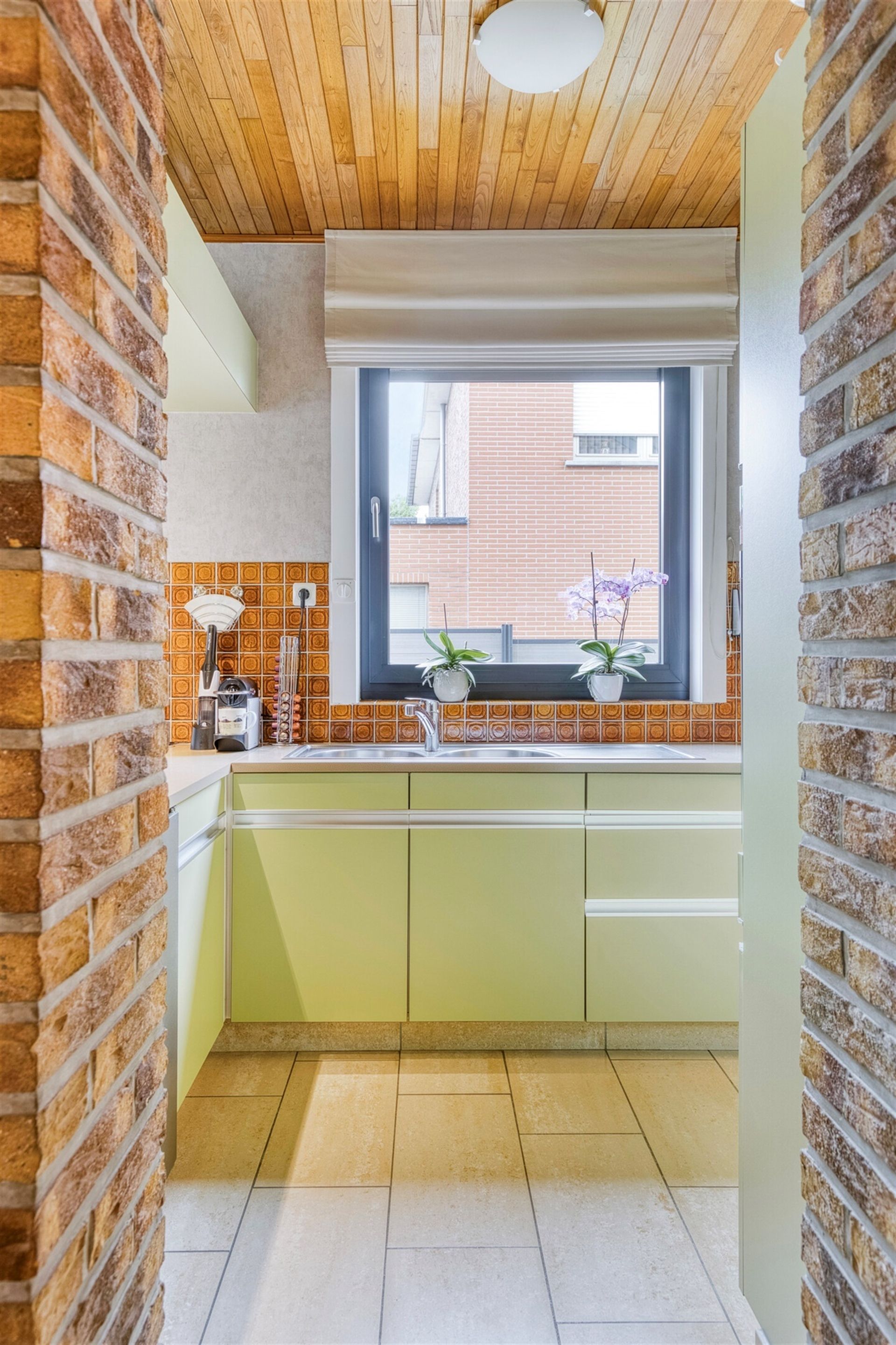Rustiggelegen, zeer welonderhouden woning met gunstige EPC-score B! foto 11