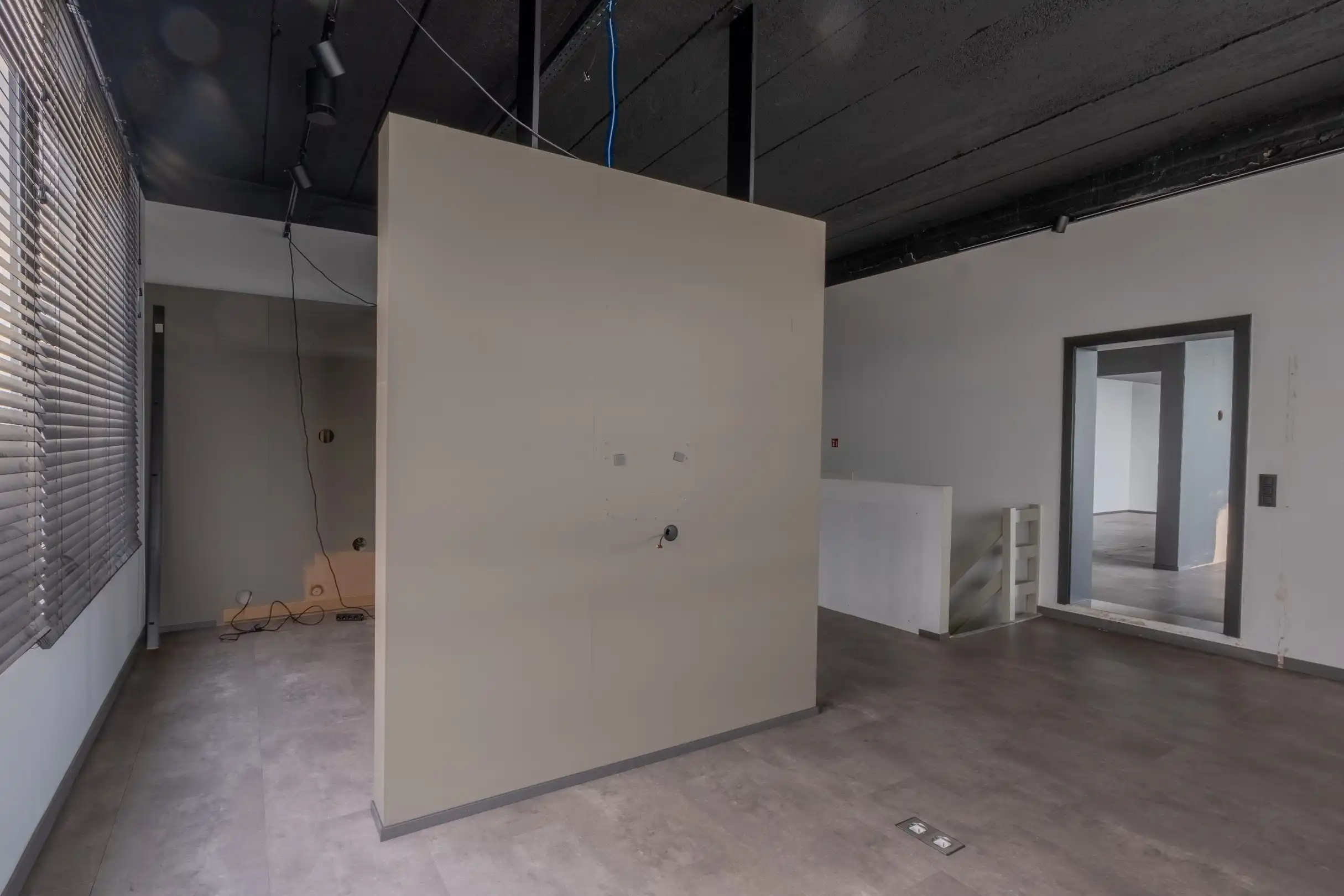 Groot winkelpand van ca. 300m² te Knokke  foto 10