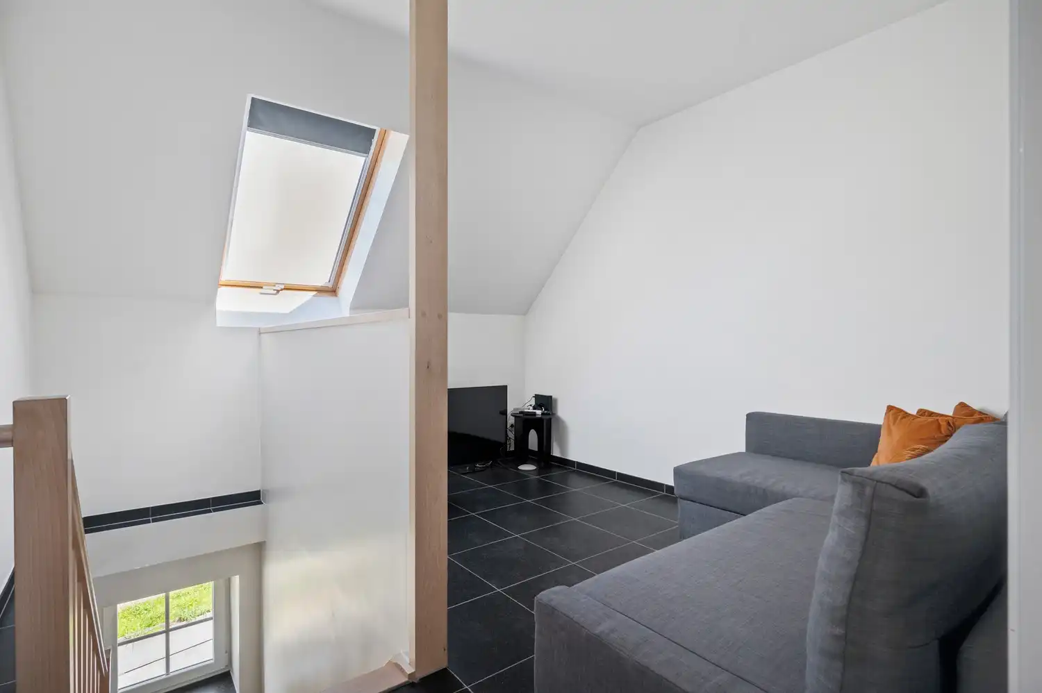Energiezuinige woning op perceel van 527 m² met 4 slpks en bureau foto 17