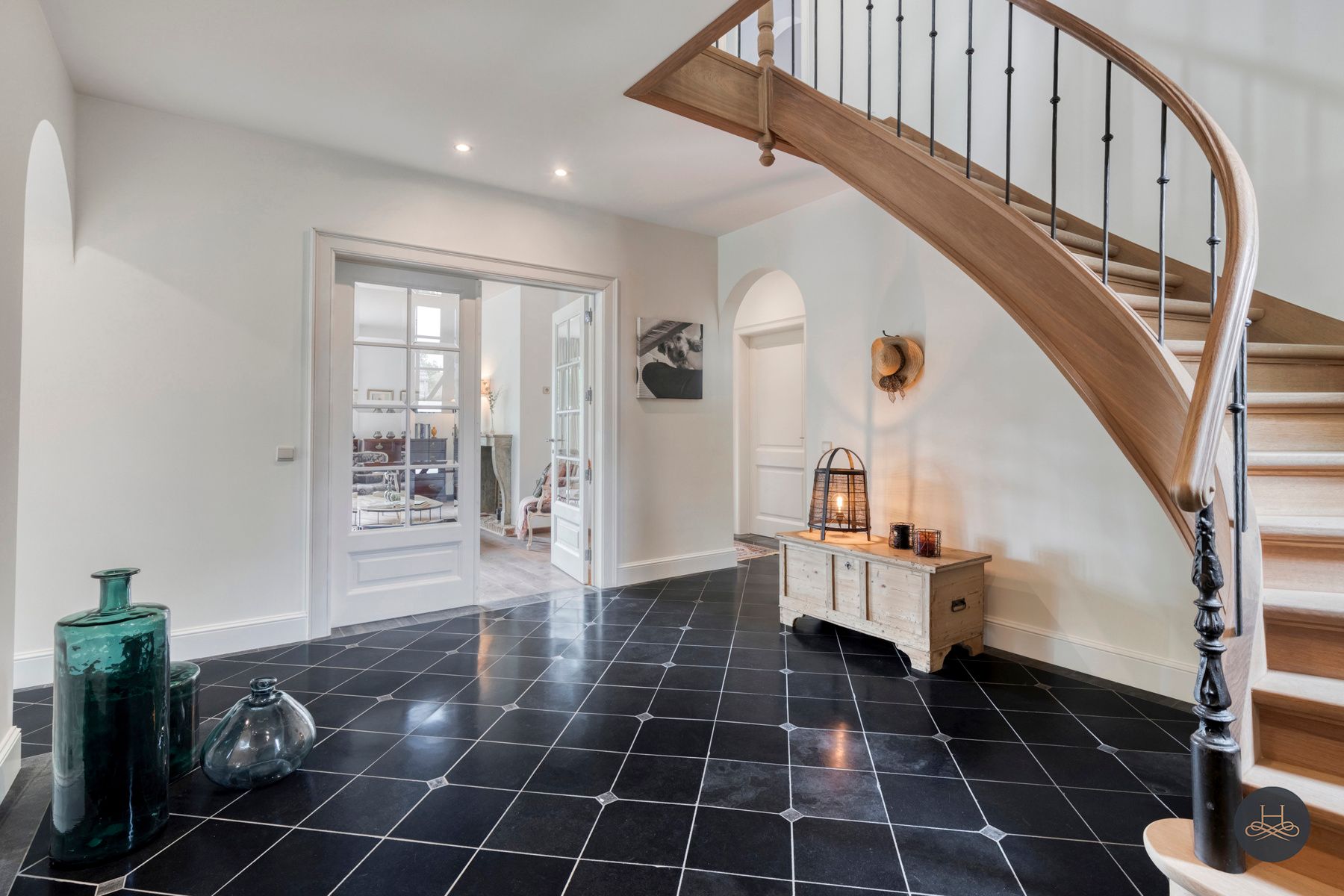 Exclusieve prachtig afgewerkte pastorijwoning met grote tuin foto 4