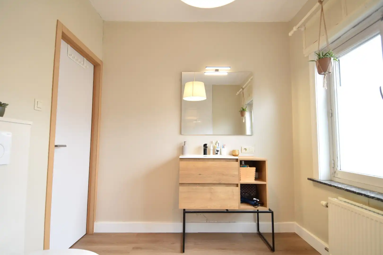 Charmante stadswoning met polyvalente ruimte (48,5 m²) en westgericht terras in hartje Kortrijk foto 11