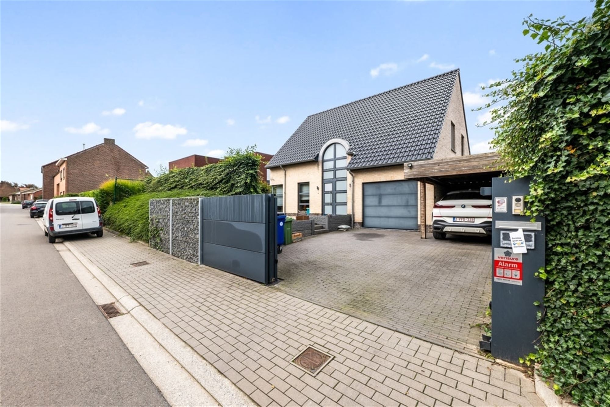 GEZELLIGE INSTAPKLARE GEZINSWONING MET 4 SLKS EN GARAGE IN BOEKHOUT foto 4